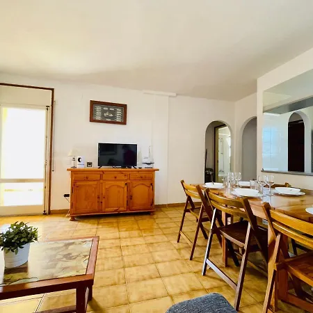 Apartment Olympe 4/5 *